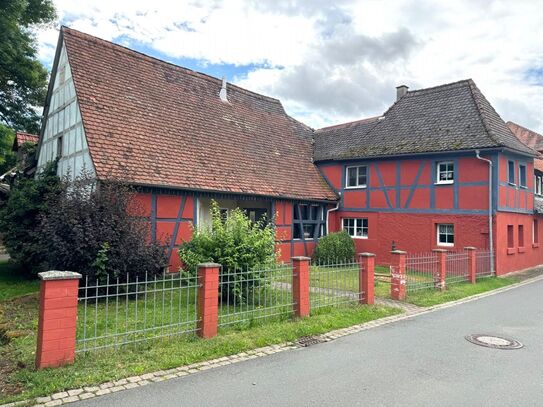 Schönes Bauernhaus mit ELW und viel Platz