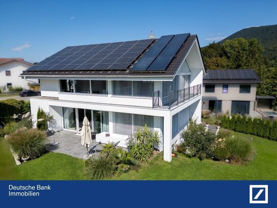 Sehr modern, herrlicher Blick, tolle Umgebung, technisch hochwertige Ausstattung, 11 KWh