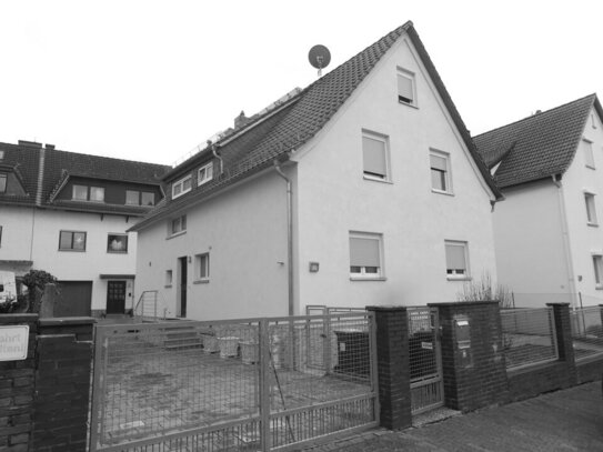 Saniertes Zweifamilienhaus in zentraler Lage von Bad Vilbel - modern und vielseitig nutzbar!