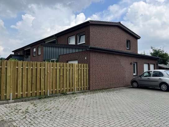 2-ZKB im Obergeschoss mit Loggia in Stadtrandlage!