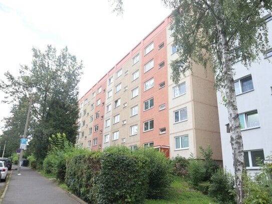 Hübsche 3-Raum-Wohnung mit Balkon !