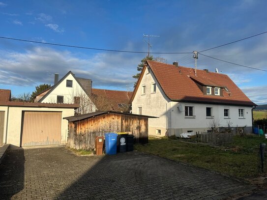 Mit handwerklichem Geschick zu Ihrem Wohntraum! Doppelhaushälfte in Durchhausen