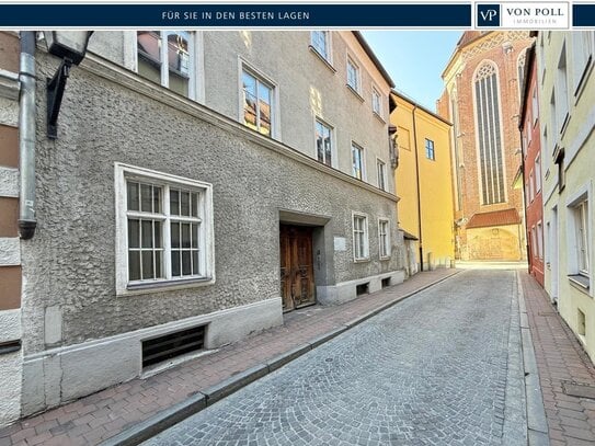 Historisches Stadthaus neben der Martinskirche - Ein Juwel mit einzigartigem Potenzial