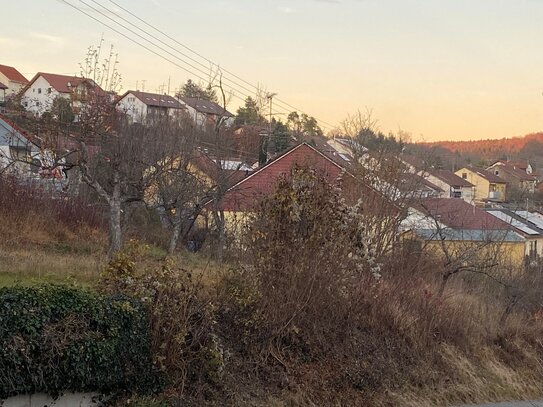 Großzügiges Baugrundstück mit schöner Aussicht