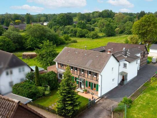 Historischer Vierkanthof || Brühl