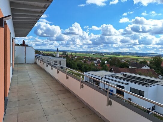 Traumblick ins Isartal: Erstbezug Penthouse 3-Zimmer mit EBK, Dachterrasse