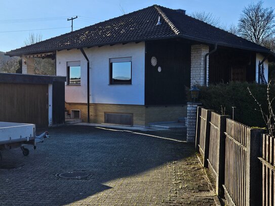 2 freistehende EFH in Dollnstein auf großzügigem 1010 m² Grundstück - viel Platz und Lebensqualität für die ganze Famil…