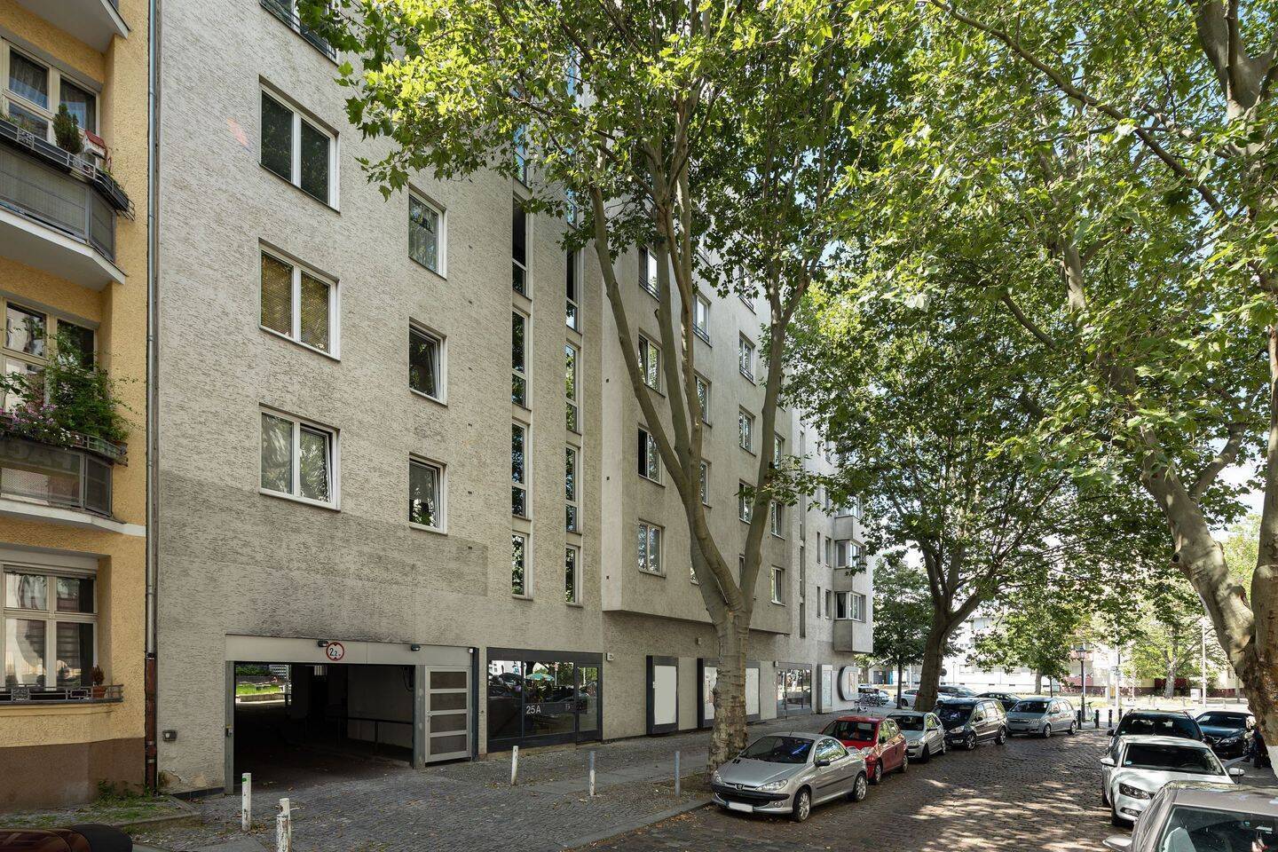 Großzügige 5-Zimmer-Wohnung mit viel Potenzial in zentraler Lage von Charlottenburg - Foto 1
