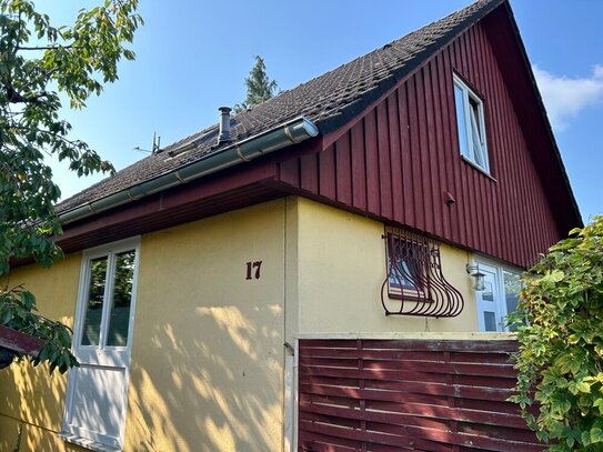 Einfamilienhaus mit Garage und kleinem Grundstück in sehr schöner Lage von Deutsch Evern