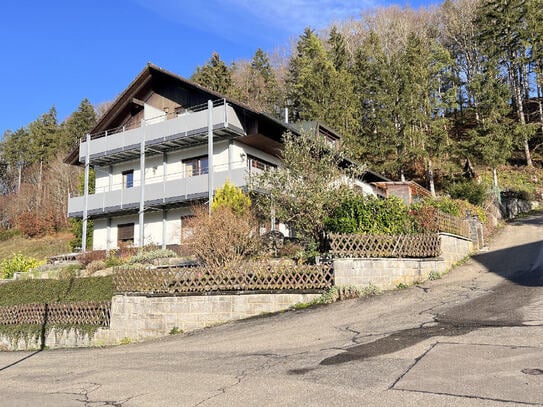 TOP Wohnung-/Ferienwohnung mit großem umlaufendem Balkon mit 32m² und einer tollen Aussichtslage.