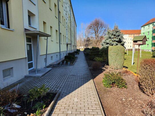 ++ RESERVIERT ++ 3-Raum-Wohnung mit Balkon