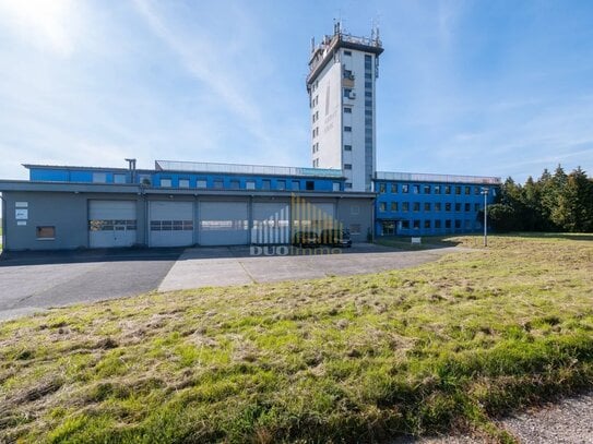 Bürofläche im Tower am Flugplatz zu vermieten