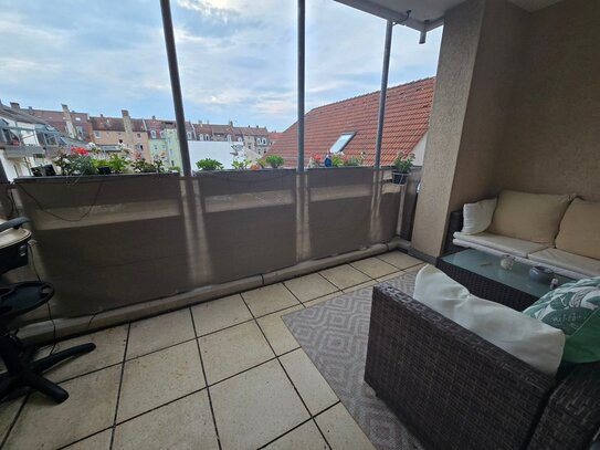 Schöne 2 Zimmer Wohnung mit EBK und Balkon in Nürnberg/Nibelungen