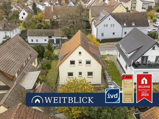 WEITBLICK: Zweifamilienhaus mit viel Potenzial!