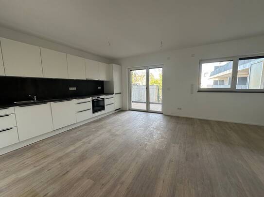 Erstbezug! 3-Zi Neubauwohnung mit Balkon ~ Stadtnah ~ TG-Stellplatz ~ Aufzug uvm.