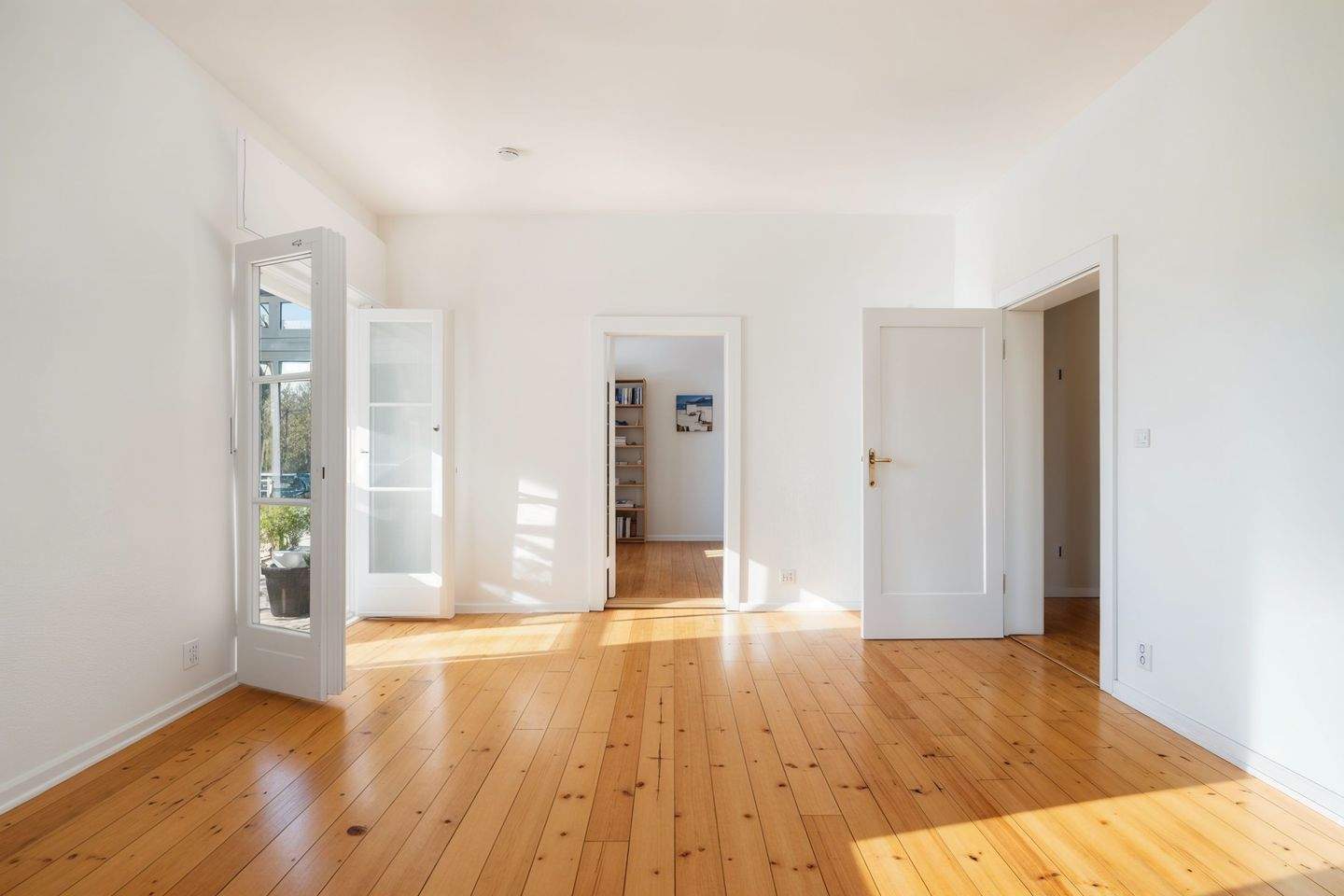 Bezugsfrei: Terrasse, Garten und See - Was will man mehr?