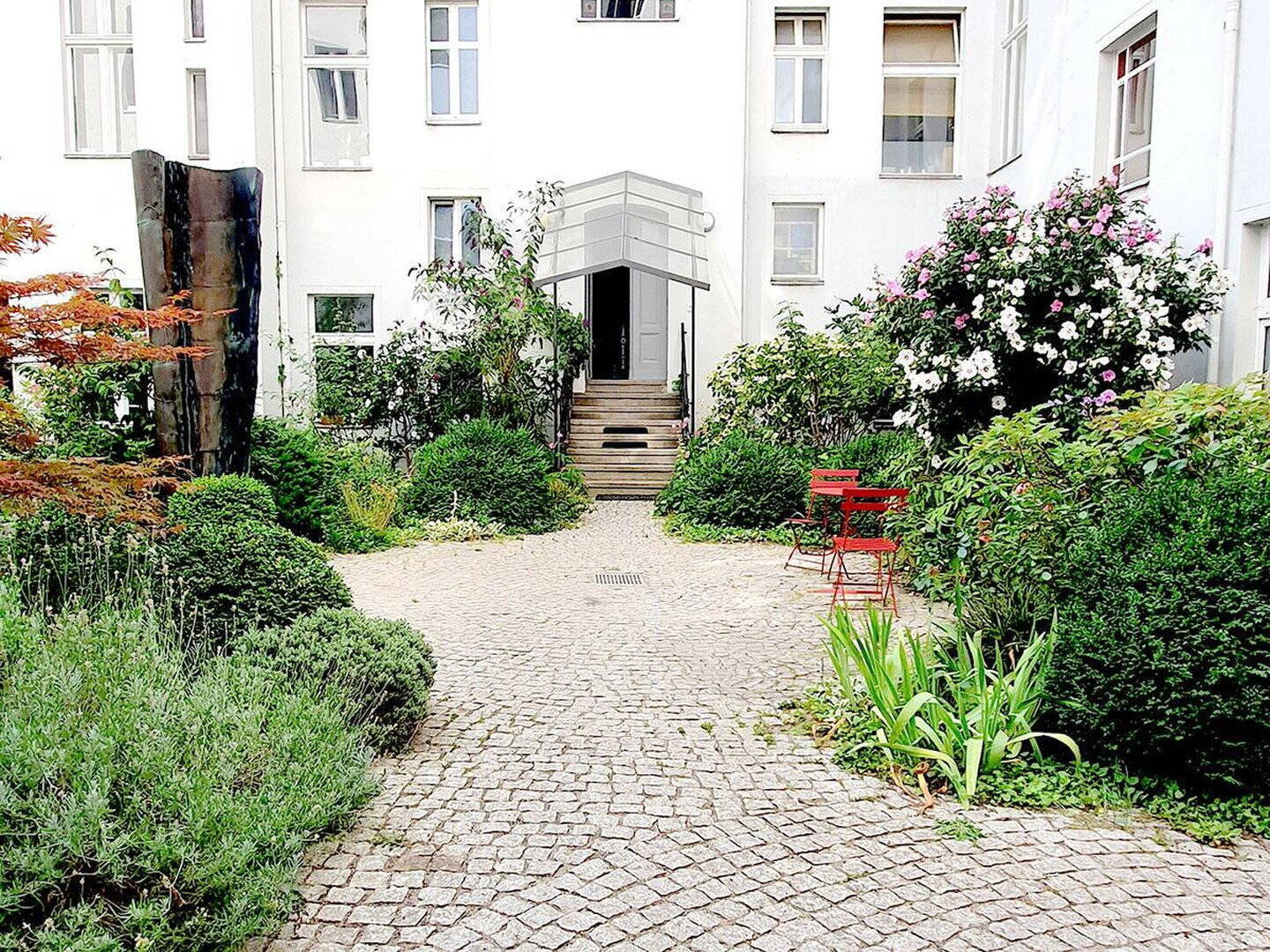 Sanierter Altbau-Traum mit Hofzugang am Savignyplatz . 2 Bäder . unbefristet - Foto 1