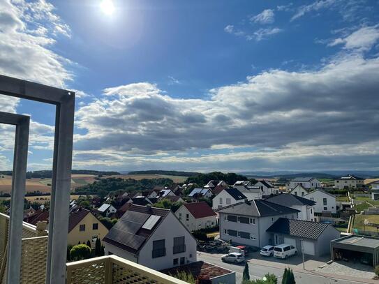 helle Galerie-Wohnung mit Kreuzbergblick