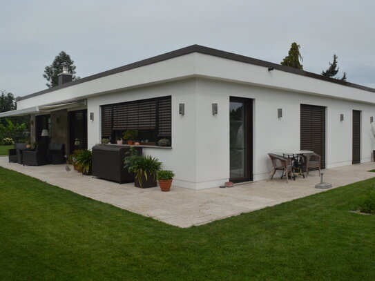 Familienfreundlicher Bungalow inkl. Grundstück in Top Lage von Naumburg