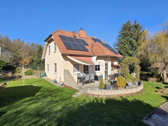 Wohnen in seiner schönsten Form - Modernes Einfamilienhaus mit Traumgarten