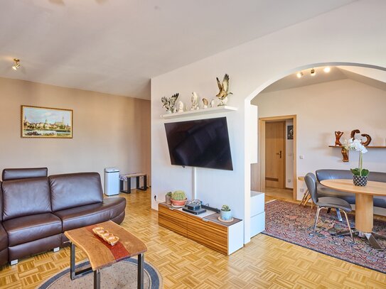 TOP 2,5-Zimmer-Wohnung mit Balkon & Aufzug in Straubing - Sofort beziehbar!