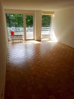 Lichtdurchflutete 3,5-Zimmer-Wohnung mit Loggia und Garage in Essen-Frillendorf