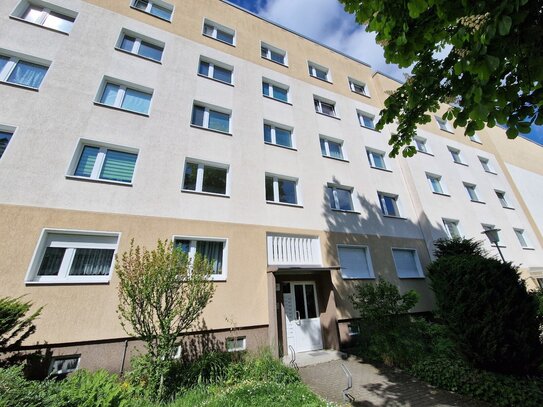 Nahe Uniklinik, drei Zimmer Wohnung mit offener Küche und Balkon!