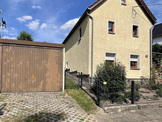 Idyllisches Bauernhaus mit gepflegtem Grundstück