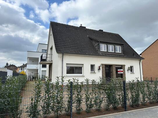 Freistehendes Einfamilienhaus in Kuchenheim, Geothermie vorgerüstet
