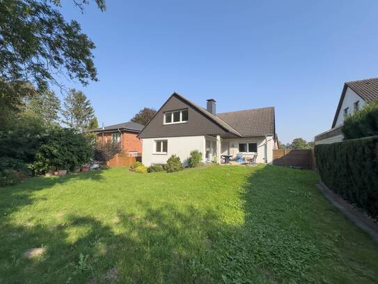 Unna-Mühlhausen: renoviertes Zweifamilienhaus mit Keller, Garage und Sonnengarten