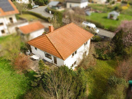 Bezugsfreies EFH mit Einliegerwohnung in Graitschen