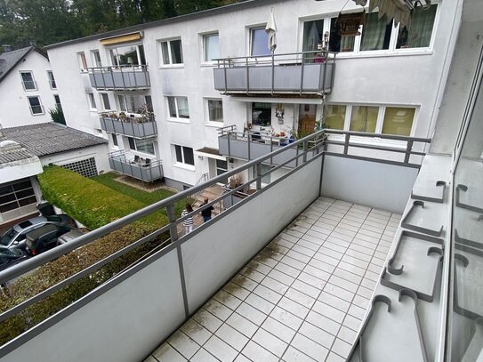 *** Helle 2 Zimmer mit Balkon und Stellplatz***