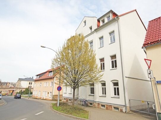 helle Wohnung in ruhiger Lage im 1. Obergeschoss mit Balkon