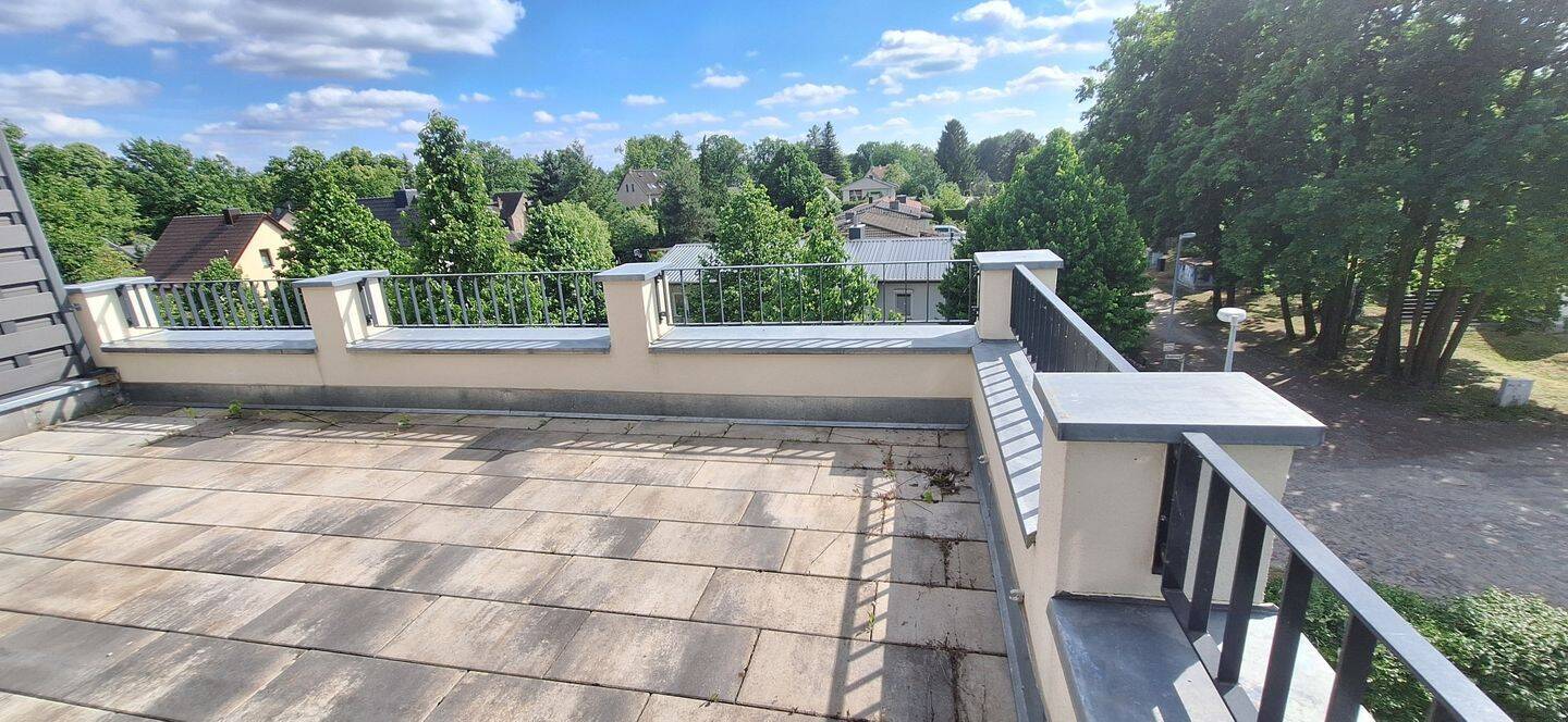 Jetzt frei: HAUS im HAUS | SÜD-Terrasse | EBK | Stellplatz | Penthouse |Parkett - Photo 1