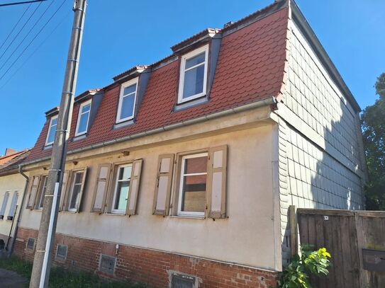 Sanierungsbedürftiges Mehrfamilienhaus in Aschersleben (Handwerkerobjekt)