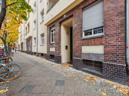 Bezugsfreie und wunderbar helle 2,5-Zimmer-Wohnung mit 2 Balkonen in Berlin - Prenzlauer Berg