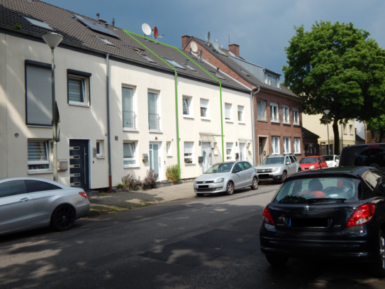 "Zentrale Lage in Krefeld Lehmheide" Modernes Reihenmittelhaus mit Loggia und Garage