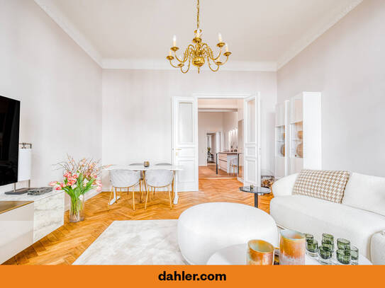 Ludwigkirchplatz- Exklusiv möblierte Altbau-Beletage im Erstbezug