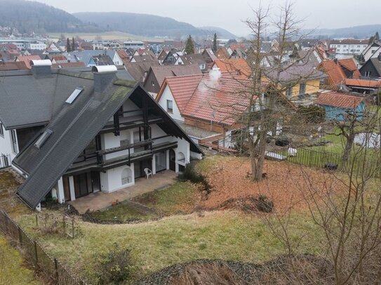 Attraktives Zweifamilienhaus mit Ausbaureserven und Garten - Ideal für Eigennutzer und Kapitalanleger