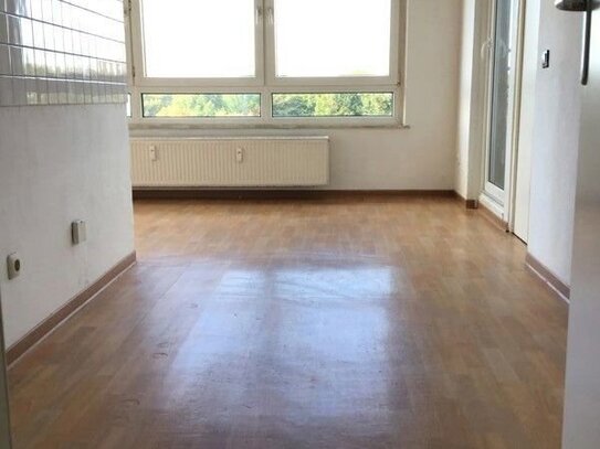 Praktische 3-Zimmer-Wohnung mit schönem Balkon!