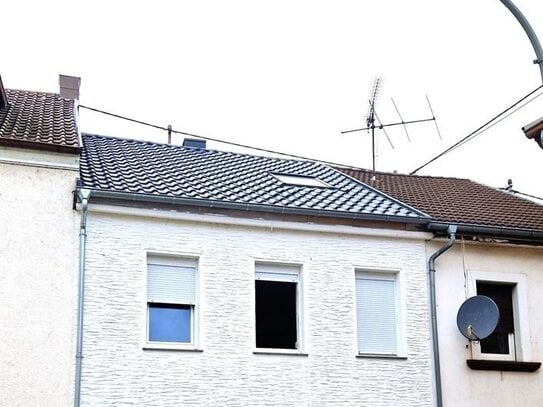 Rehlingen: Modernisiertes, bezugsfertiges Einfamilienhaus mit ca. 140 m² Wfl. und Terrasse