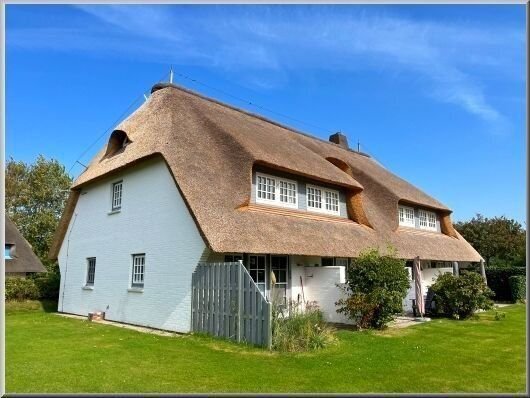 Strandnahe Ferienwohnung unter Reet in Nieblum - Ferienvermietung offiziell genehmigt/erlaubt!