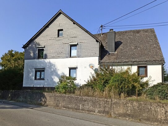 Einfamilienhaus in Dernbach bei Dierdorf - mit Ausbau- und Erweiterungspotenzial