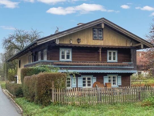 Ascholding: Dorf-Idylle in einem denkmalgeschützten Bauernhaus