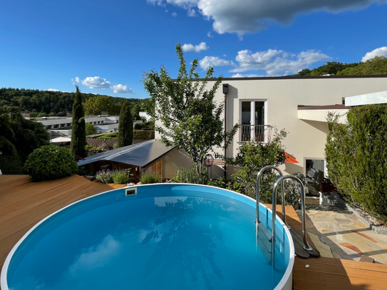 Top Apartment mit Pool und Sauna