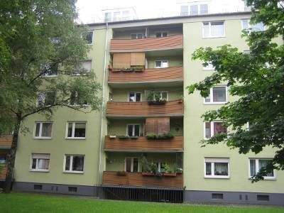 helle und neu sanierte 3 Zimmer Wohnung mit Balkon in München-Sendling, Nähe Harras direkt am Heckenstallerpark