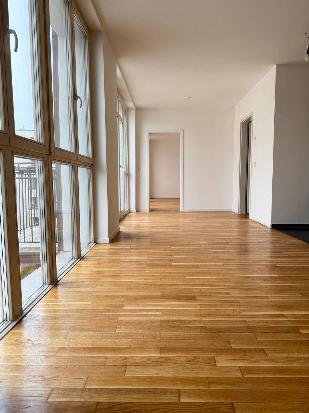 wunderschöne 4-Zimmer-Maisonette-Wohnung im Süden des Samariterkiezes - Photo 1