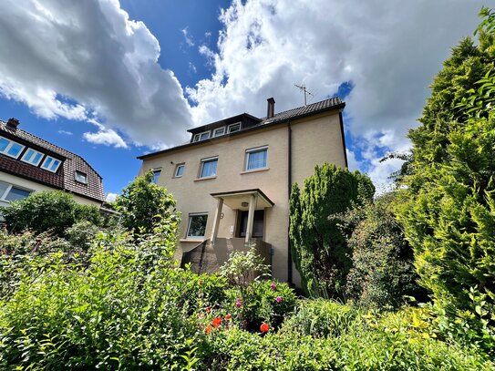 * Beste Halbhöhenlage in S-Wangen! 3-Familienhaus mit großem Grundstück * Doppelgarage *