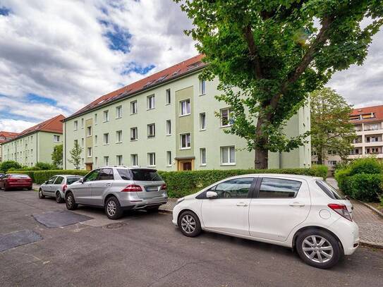 Schickes Single-Apartment mit EBK und Wanne in Striesen-Süd.