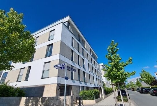 Top für junge Familien und Pärchen: moderne 3 Zi Whg in F-Riedberg mit großer Loggia und TG